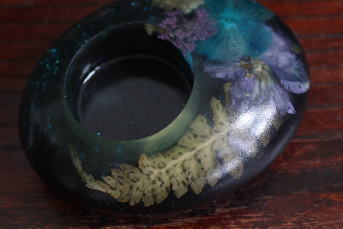 Pebble of Pondering Tealight Holder