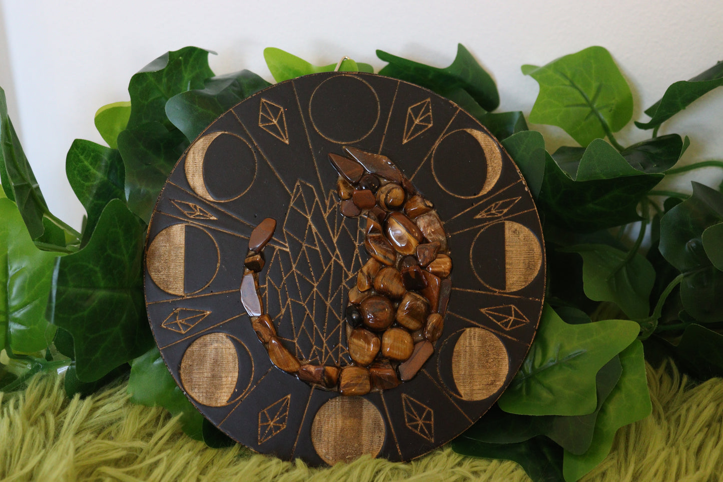 Tiger's Eye Crystal Cat Moon Phase Wall Hanging
