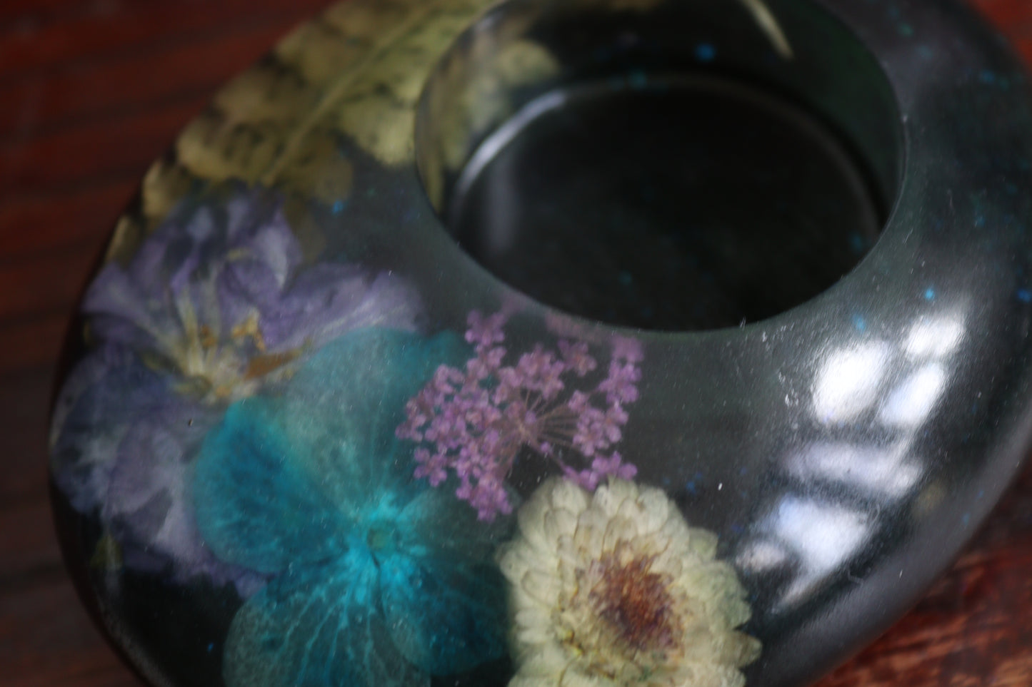 Pebble of Pondering Tealight Holder