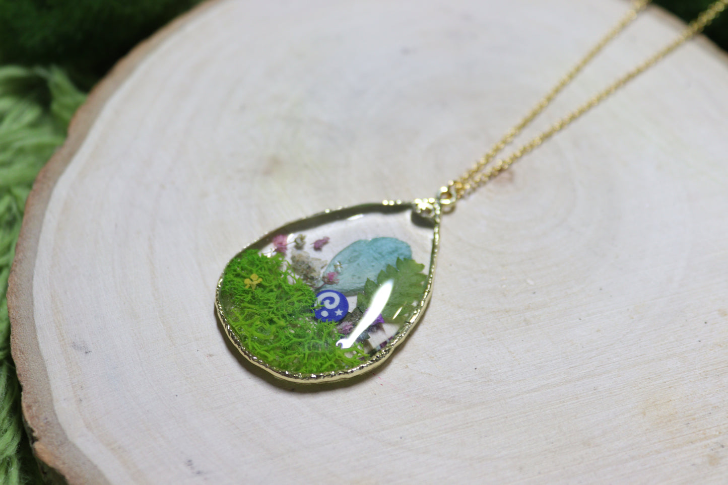 Hydrangea Teardrop Animal Crossing Fossil Pendant